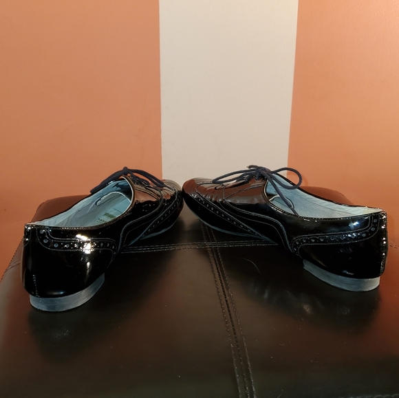 Clarks Black Patent Leather ladies Brogues - Picture 6 of 9